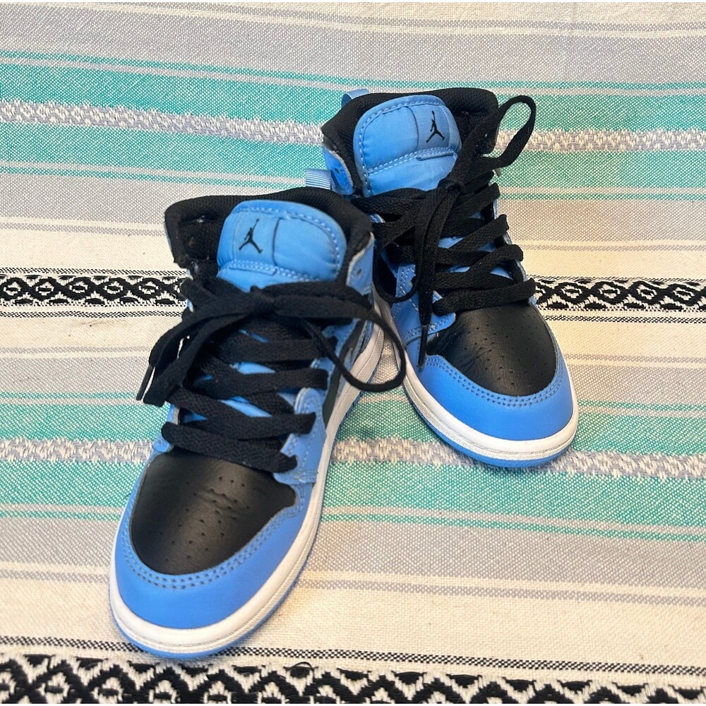 Jordan 1 mid university blue kids 12c